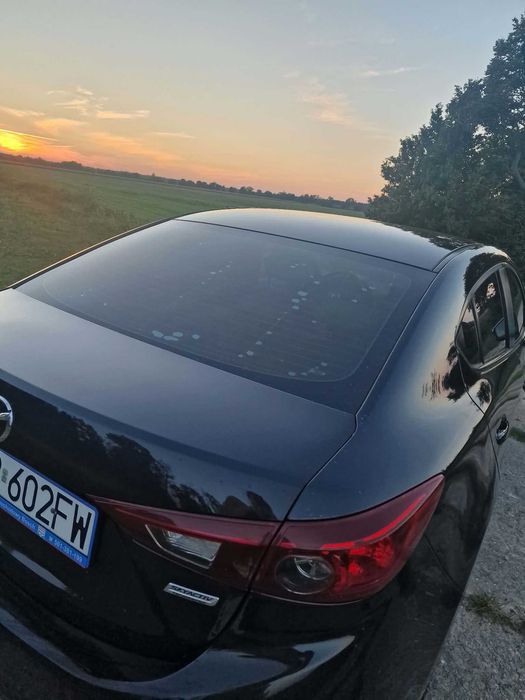 Mazda 3 Sedan 2.0 benzyna 2015