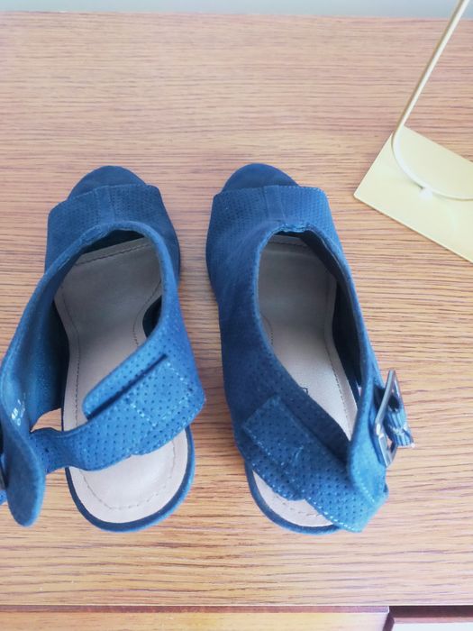 Sandały Deichmann zamsz r 36