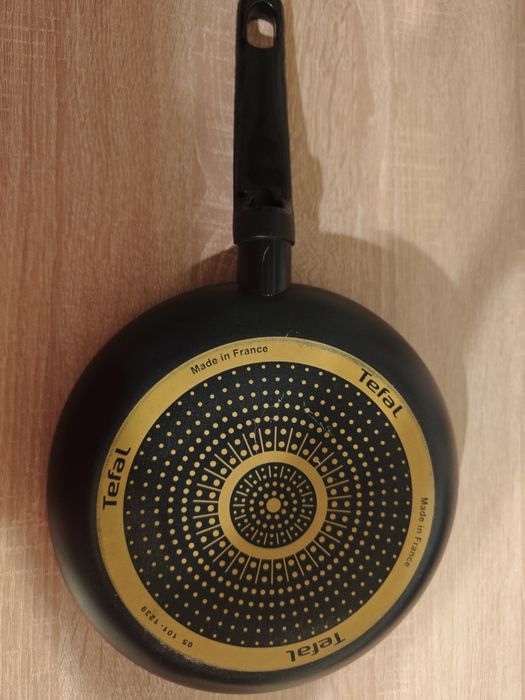 Сковорідка  Tefal (Франція)