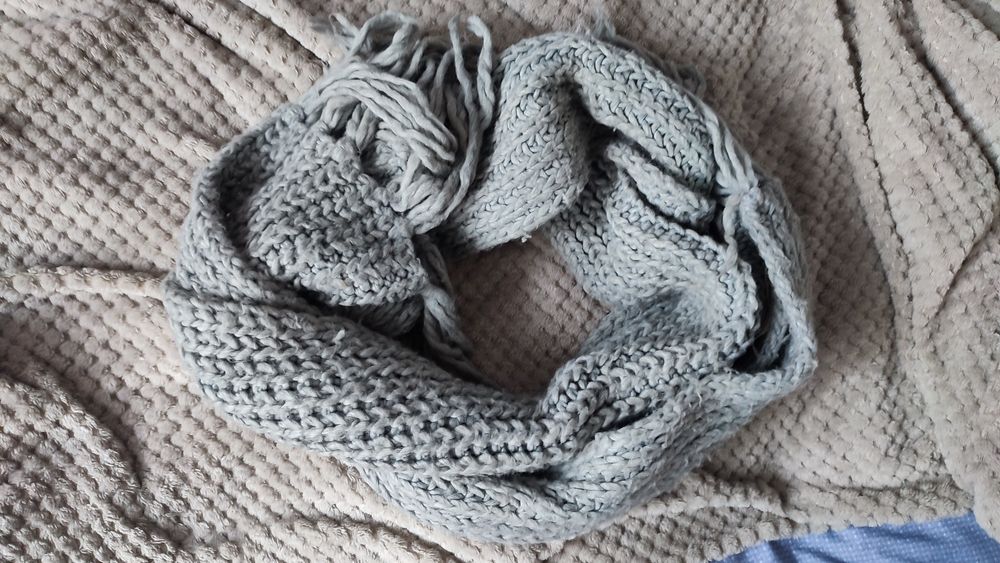 Zestaw czapka i szalik House