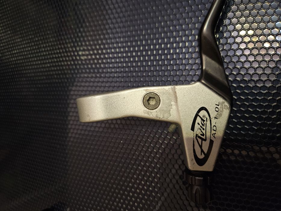 V brake + klamki Avid komplet na 2 koła
