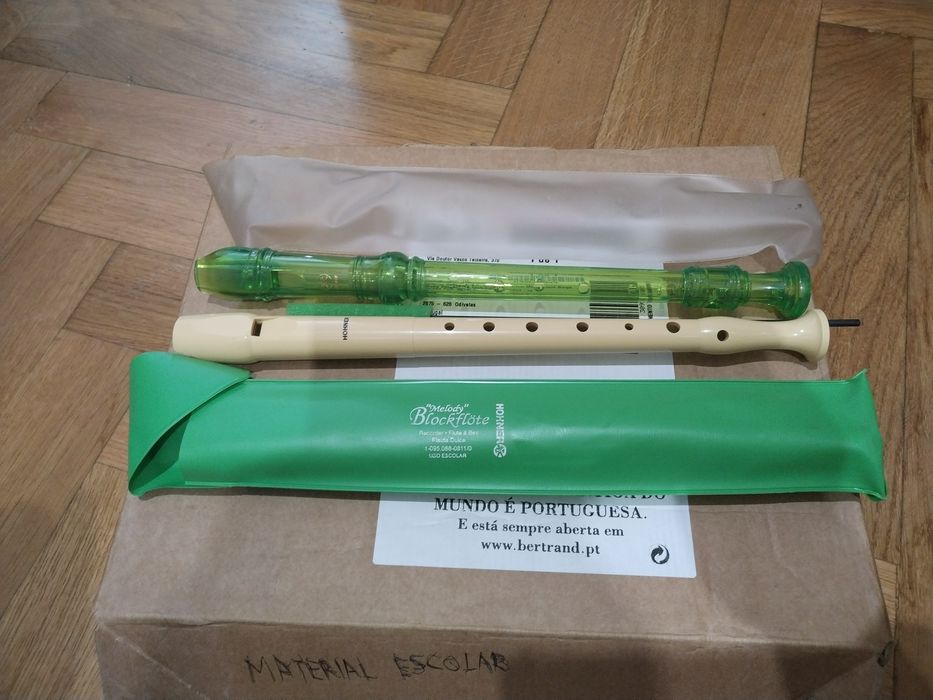 Flauta honner escolar e flauta yamaha