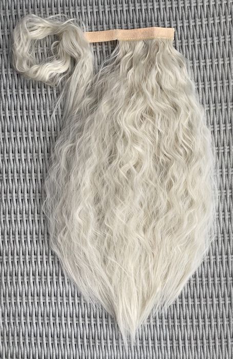 Premium Ultra włosy doczepiane, platynowy blond, kucyk, fale 138.