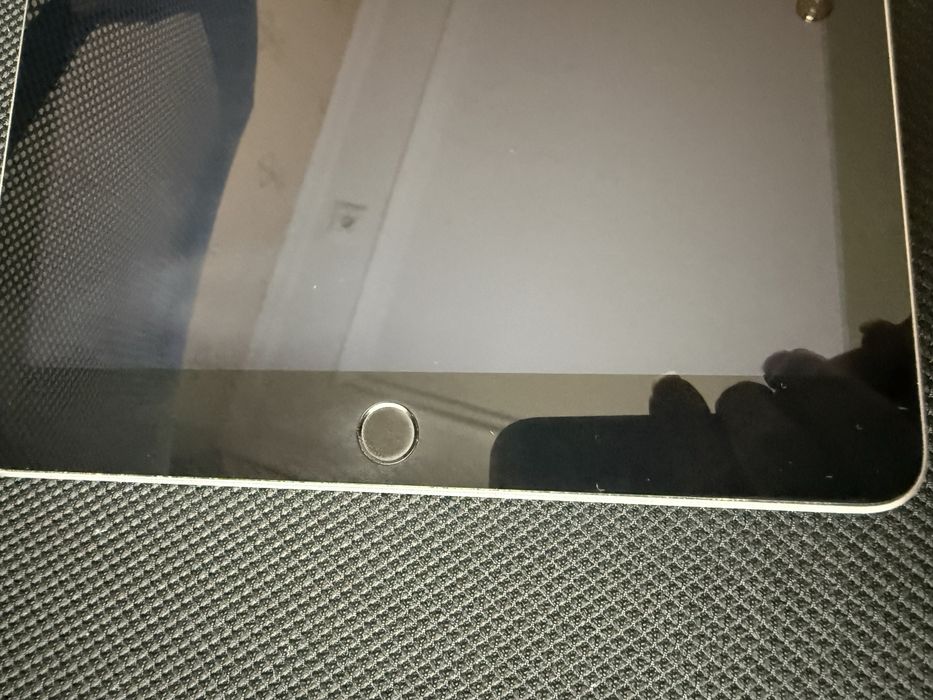 Apple iPad 5 32GB Wi‑Fi — ідеальний стан