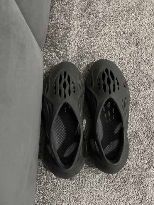 Yezzy foam runner onyx