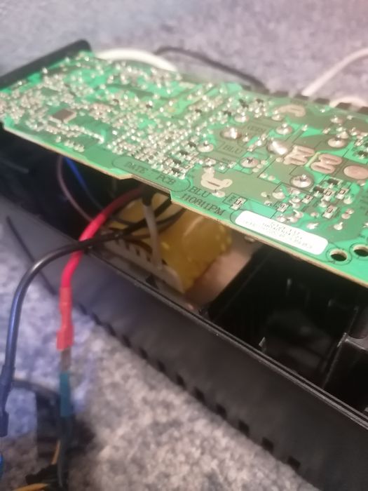 Джерело безперебійного живлення LogicPower LPM-700VA-P.