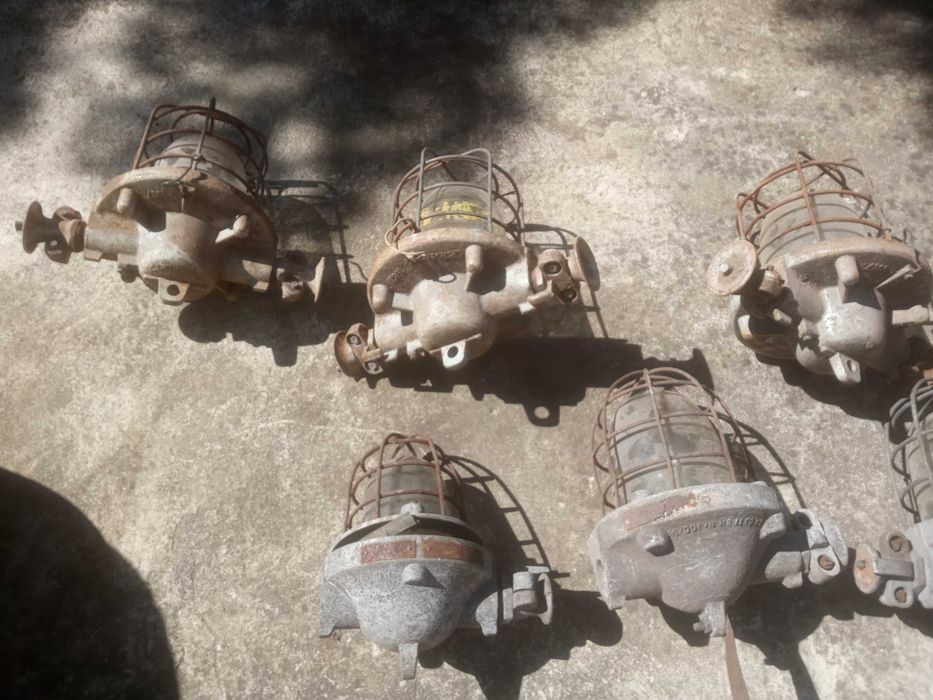 Zabytkowa Lampa gornicza , warsztatowa. Stan dobry.