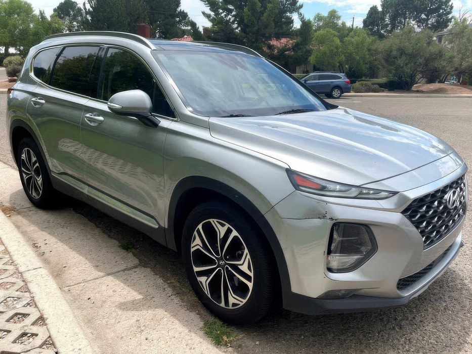 Hyundai Santa Fe SEL      2020