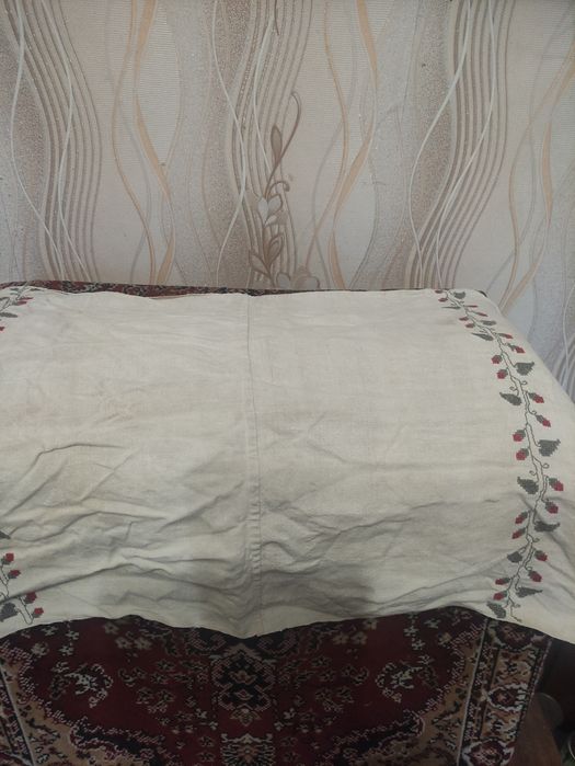 Продам вышитые полотенца времён СССР