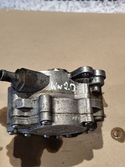 Вакуумний насос 2.0d. Volkswagen Фольксваген, Audi Ауді, Seat , Skoda