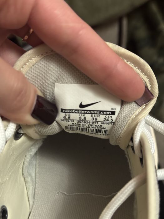 Кросівки жіночі 39р Nike