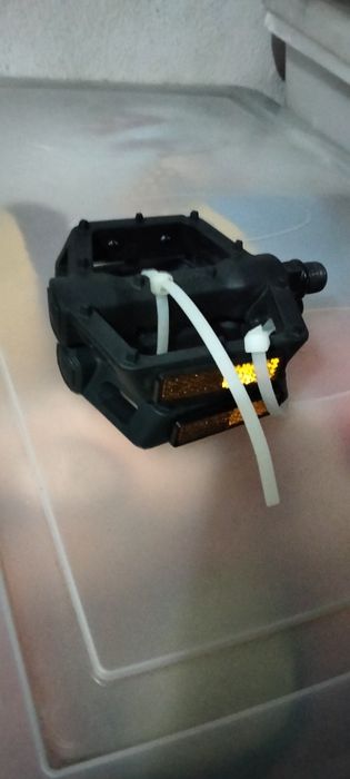 Dois pares pedais bicicleta