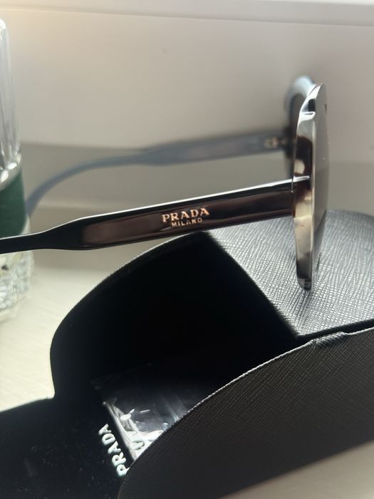 Okulary prszeciwsloneczne Prada
