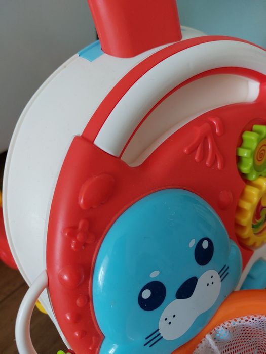 Chodzik pchacz zabawka stolik krab jak nowy