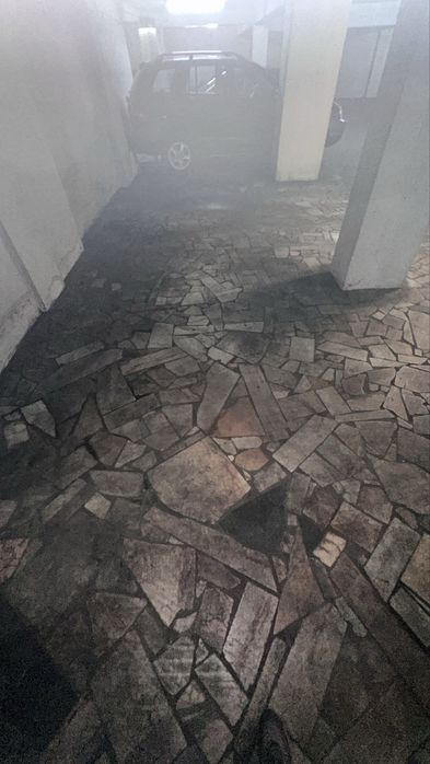 Garagem parqueamento