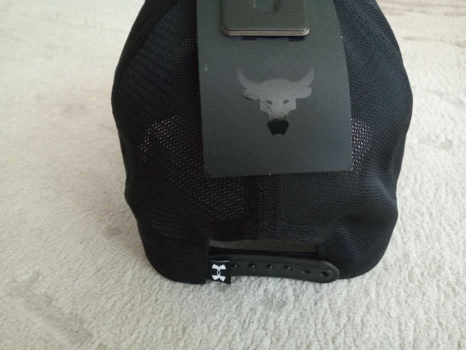 Оригінал Under Armour Project Rock Trucker Hat 1369815 кепка бейсболка