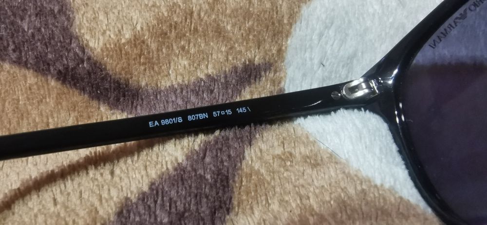 Солнцезащитные очки Emporio Armani