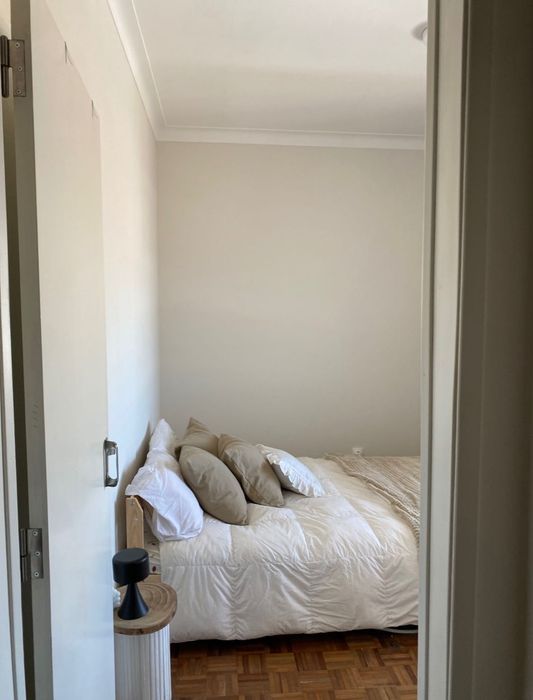 Cama Neiden + estrado Ikea