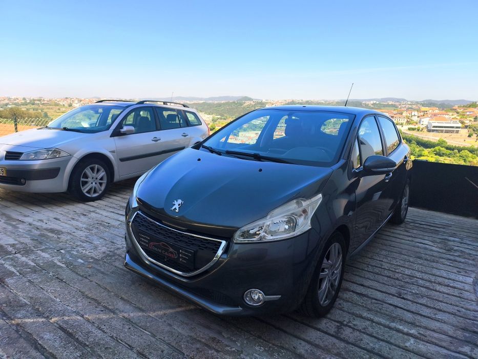 Peugeot 208 1.2 GPS