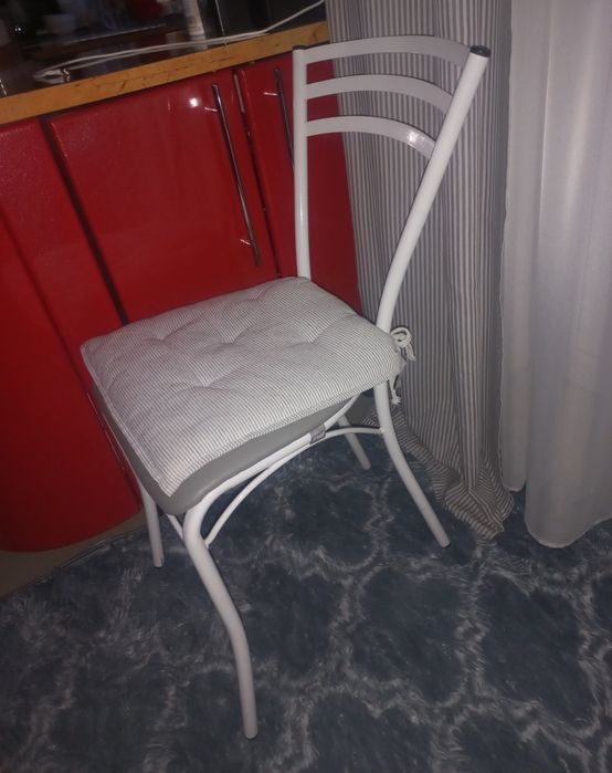 Стілець на кухню 4 шт.