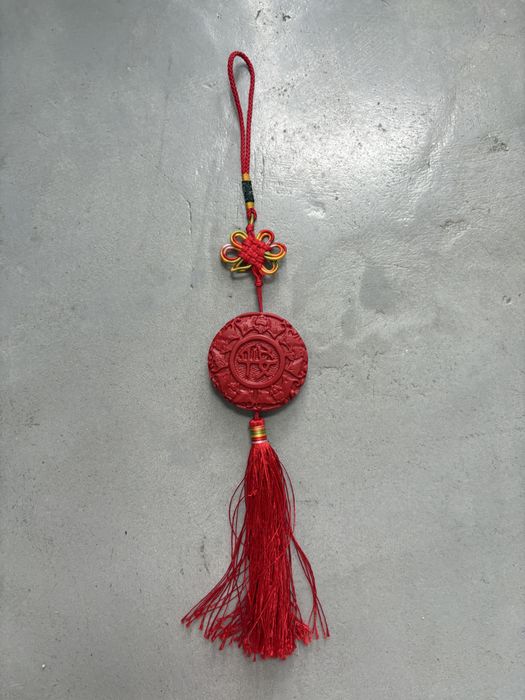 Chińska zawieszka laka 34 cm medalion 平安 chwost