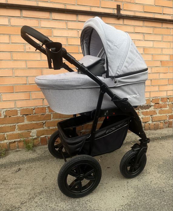Коляска 3в1 с автокреслом