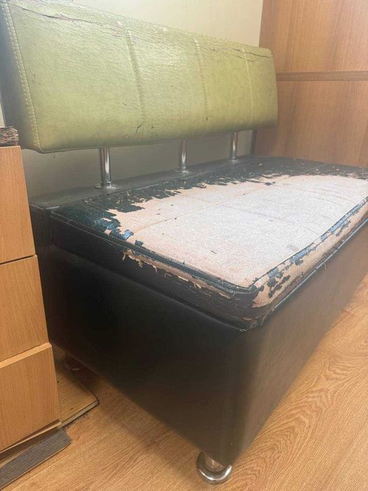 Диванчик у офіс чи на кухню