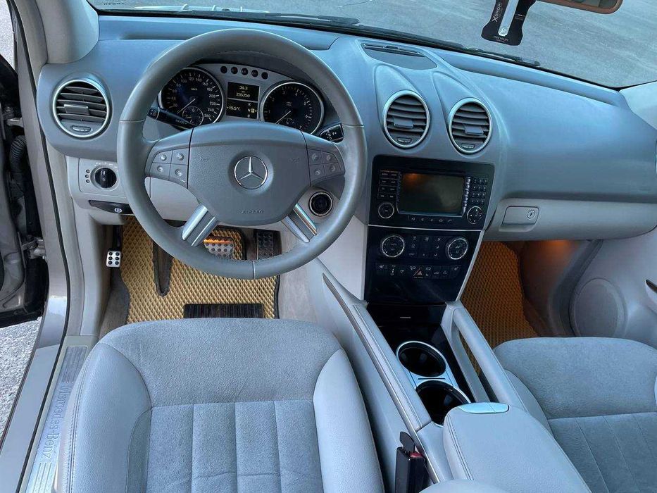 Mercedes-Benz ML350 4Matic