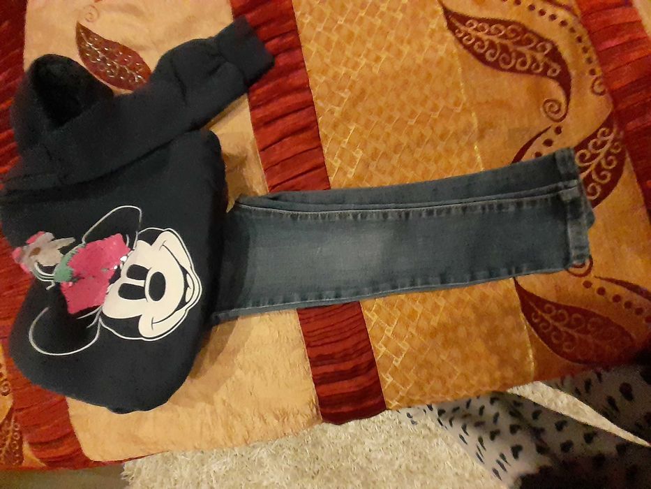 Camisola Minie brilhante e calcas de ganga mango 3 anos