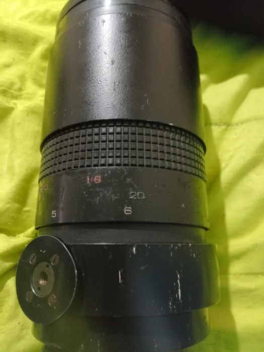 Maquina fotografia Zenit com lente Makpo 10/1000