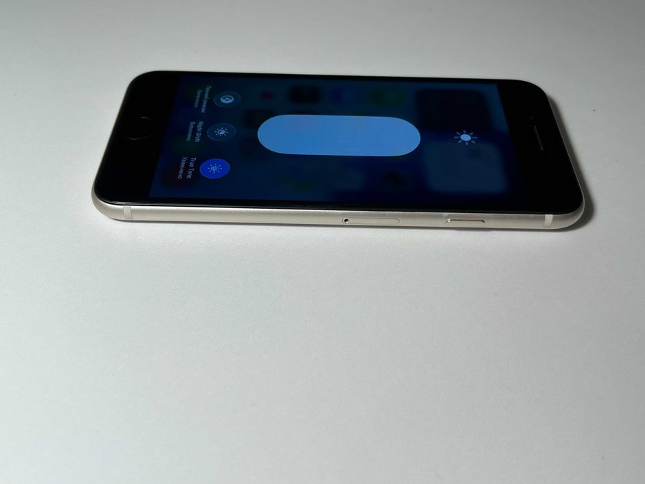 Apple Iphone SE3 64 Гб оригінальний Айфон 2022