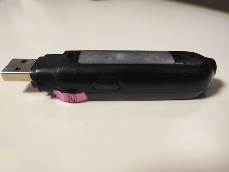 MP3 плеер Sony Walkman NWZ-B152F 2GB Red отличное состояние