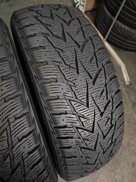 Nexen/Roadstone 225/60 R17 103T XL шини зимові 24-й рік виробник Корея