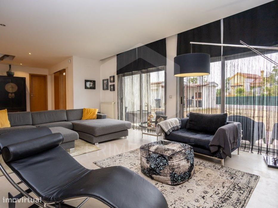 Moradia Isolada T4 com Garagem Dupla