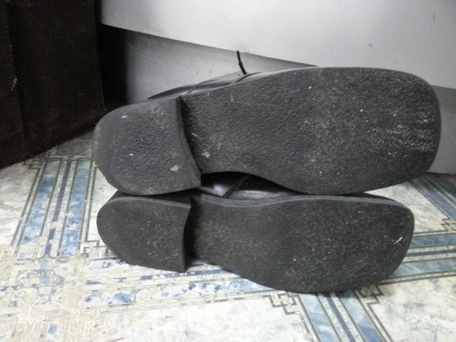 Черевики шкіряні зимові утеплені 39р (олх-доставки не має)