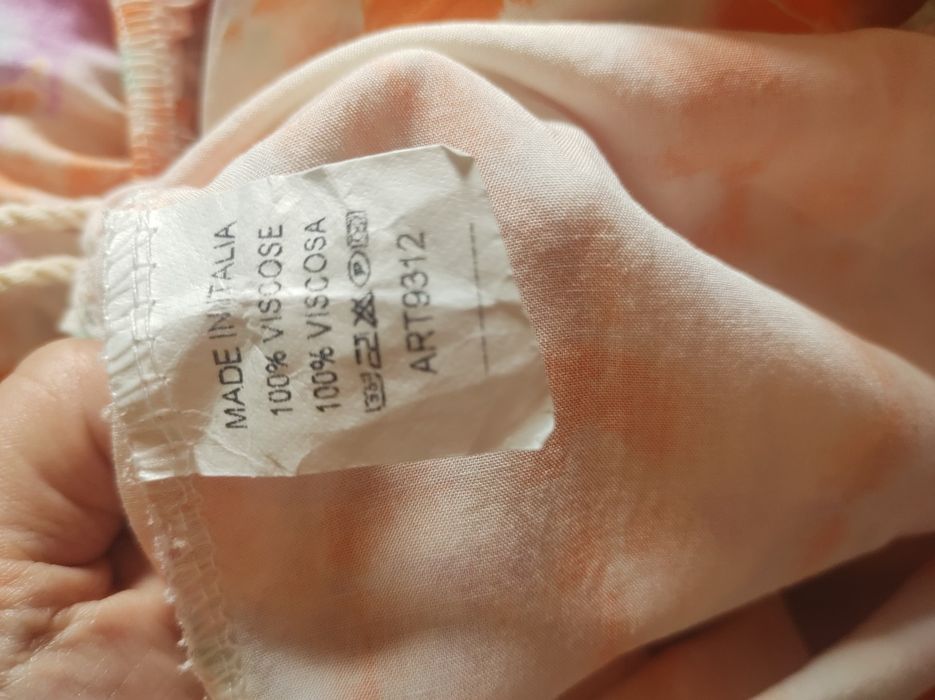 Piękna wakacyjna włoska bluzka