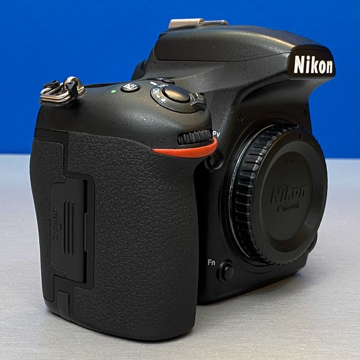 Nikon D750 (Corpo) - 24.3MP