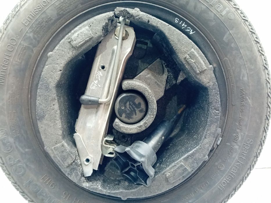Kit de roda suplente AUDI A6 Avant (4B5, C5)