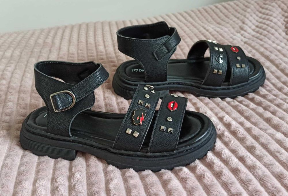 DeeZee - Sandały rozmiar 37