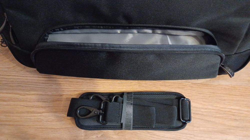 Nowa, markowa uniwersalna torba na laptopa Dicota, od 14" do 17",