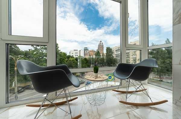 Подобова оренда 4к квартира ВІП. Лесі Українки 24. джакузі