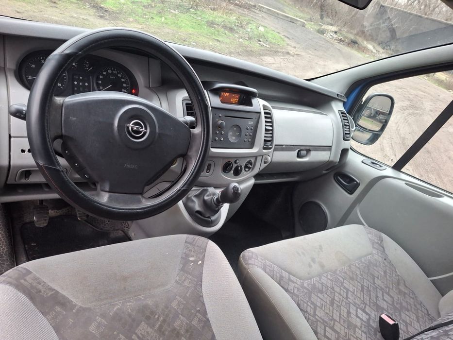 OPEL VIVARO длиная база
