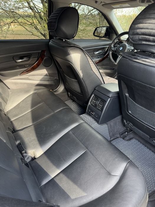 Продам BMW F30 328i xDrive 2013-го року
