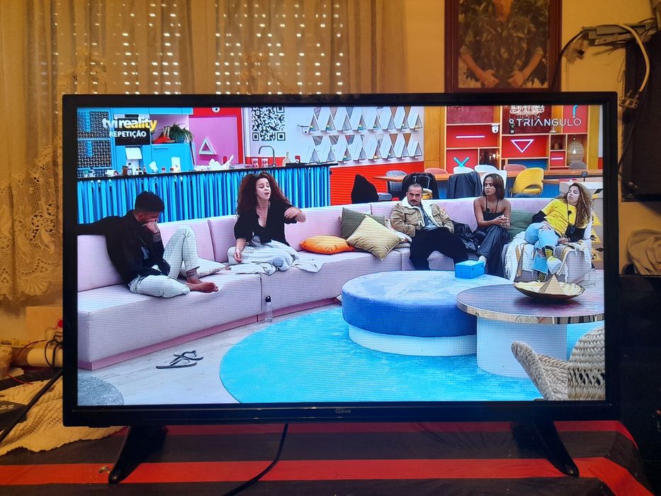 Qilive LCD LED Smart TV, 32 Inches64584913351683121