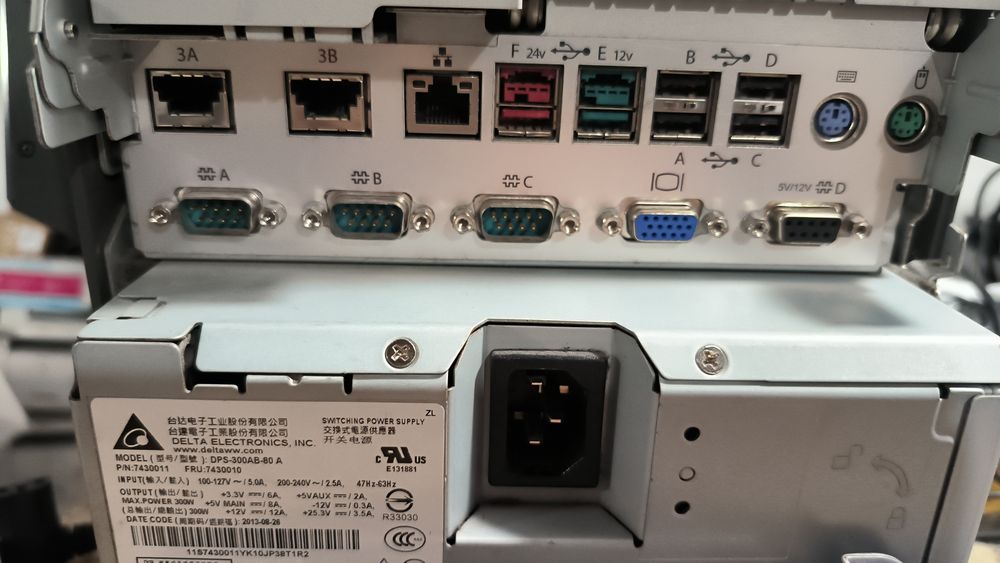 POS-термінали Toshiba SurePOS серії 500 4852-E70 сенсор LGA1155