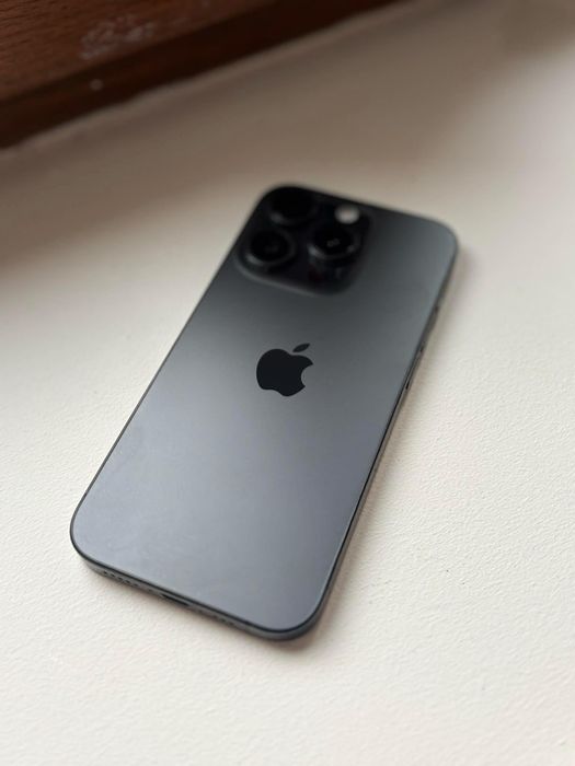 Telefon iPhone 15 pro