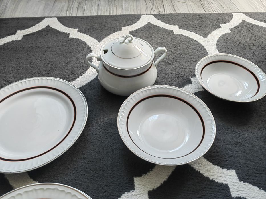 Duży serwis obiadowy klasyczna polska porcelana Bogucice na 12 osób