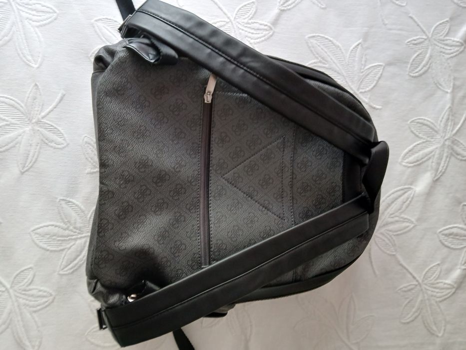 Mochila Guess original nova
