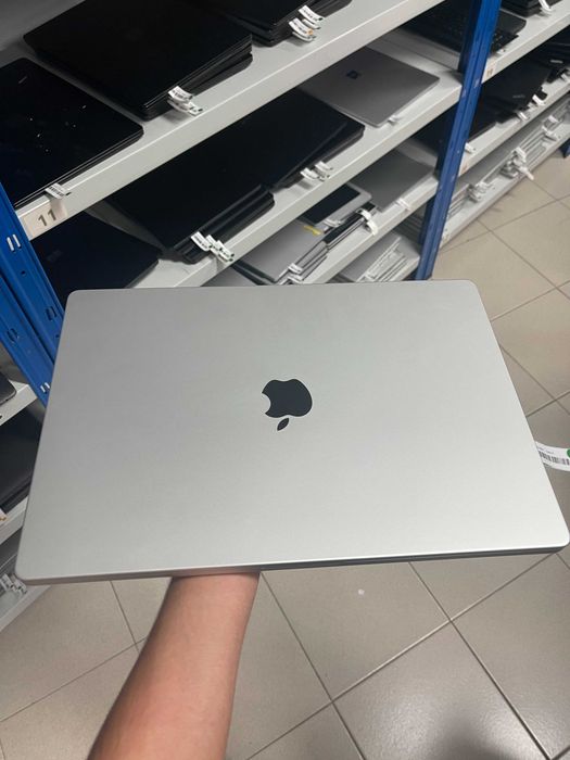 MacBook Pro 16 M1 Pro 32GB 500GB SSD Prateado (2021) | Tech-Refurb | Loja Oeiras |