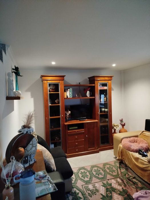 Móvel de sala em boa conservação